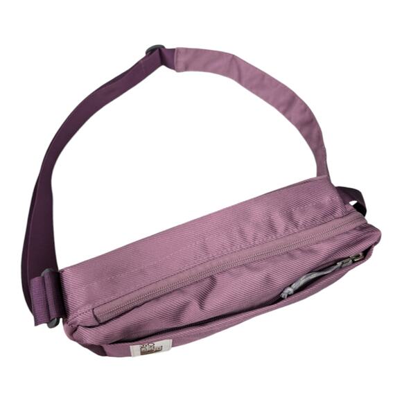 The North Face Field Bag Crossbody Pikes Purple Blackberry Wine RARE OG Style - Picture 7 of 13